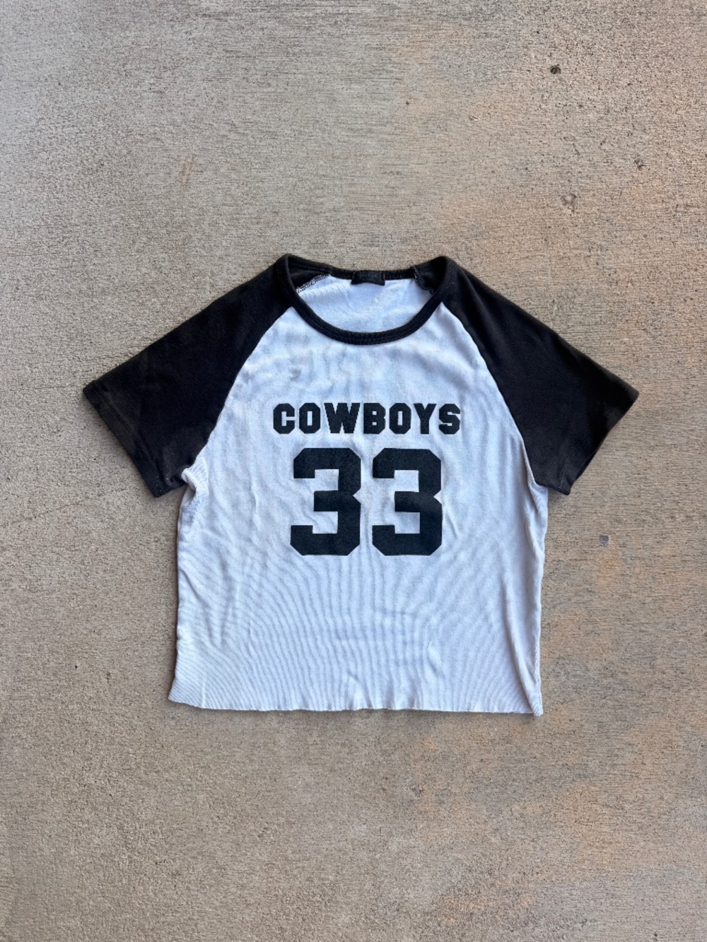 John Galt Cowboys 33 Baby Tee Raglan Crop Top